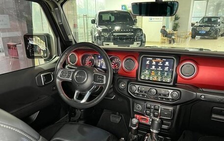 Jeep Wrangler, 2021 год, 4 090 000 рублей, 12 фотография