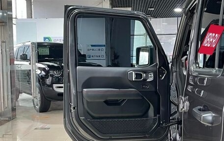 Jeep Wrangler, 2021 год, 4 090 000 рублей, 20 фотография