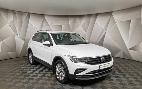 Volkswagen Tiguan II, 2021 год, 3 643 000 рублей, 3 фотография