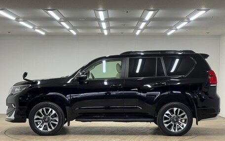 Toyota Land Cruiser Prado 150 рестайлинг 2, 2022 год, 3 850 199 рублей, 11 фотография