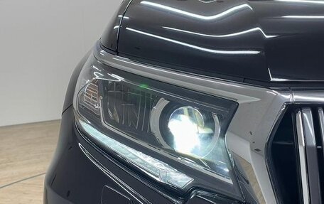 Toyota Land Cruiser Prado 150 рестайлинг 2, 2022 год, 3 850 199 рублей, 8 фотография