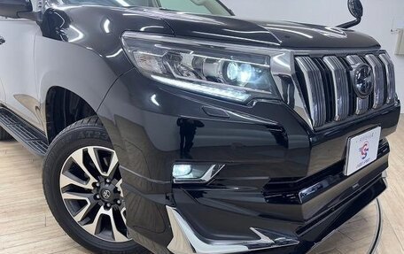 Toyota Land Cruiser Prado 150 рестайлинг 2, 2022 год, 3 850 199 рублей, 9 фотография