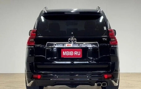 Toyota Land Cruiser Prado 150 рестайлинг 2, 2022 год, 3 850 199 рублей, 12 фотография