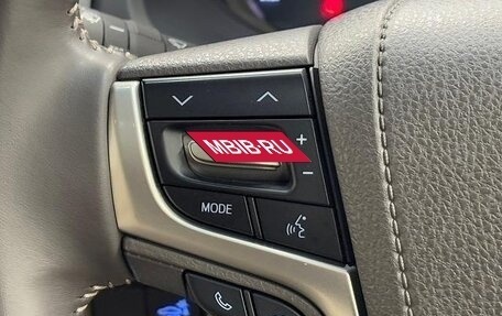 Toyota Land Cruiser Prado 150 рестайлинг 2, 2022 год, 3 850 199 рублей, 15 фотография