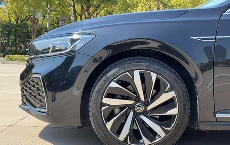 Volkswagen Passat B8 рестайлинг, 2021 год, 2 450 000 рублей, 17 фотография