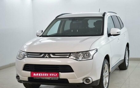 Mitsubishi Outlander III рестайлинг 3, 2012 год, 1 240 000 рублей, 1 фотография