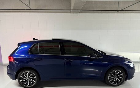 Volkswagen Golf VIII, 2022 год, 2 030 000 рублей, 4 фотография