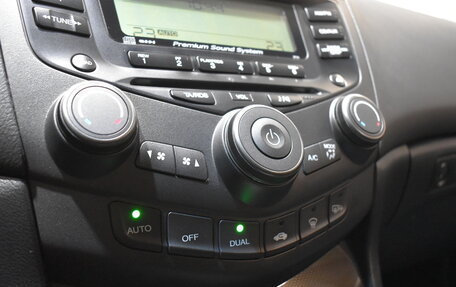 Honda Accord VII рестайлинг, 2007 год, 21 фотография
