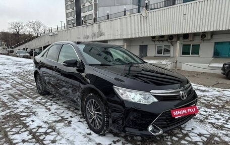 Toyota Camry, 2018 год, 2 000 000 рублей, 3 фотография