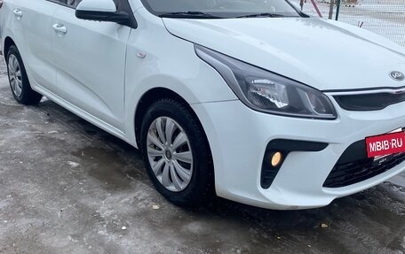 KIA Rio IV, 2018 год, 1 070 000 рублей, 4 фотография