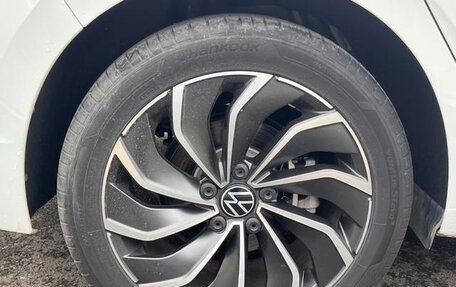 Volkswagen Golf VIII, 2022 год, 1 740 000 рублей, 23 фотография