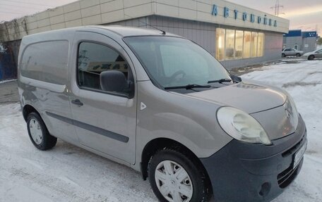 Renault Kangoo II рестайлинг, 2011 год, 730 000 рублей, 1 фотография