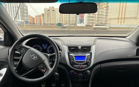 Hyundai Solaris II рестайлинг, 2013 год, 680 000 рублей, 11 фотография