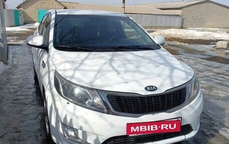 KIA Rio III рестайлинг, 2014 год, 1 000 000 рублей, 4 фотография