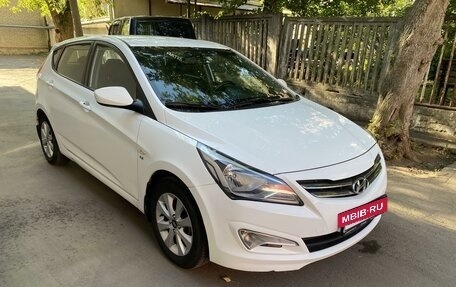 Hyundai Solaris II рестайлинг, 2016 год, 980 000 рублей, 3 фотография