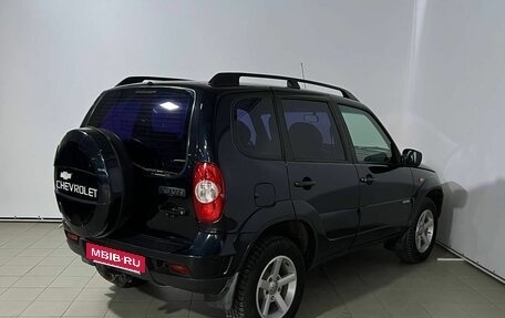 Chevrolet Niva I рестайлинг, 2010 год, 450 000 рублей, 4 фотография