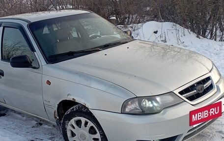 Daewoo Nexia I рестайлинг, 2005 год, 130 000 рублей, 2 фотография