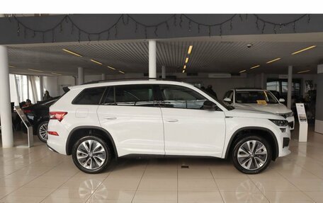 Skoda Kodiaq I, 2025 год, 5 750 000 рублей, 6 фотография