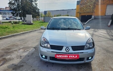 Renault Clio RS II, 2003 год, 700 000 рублей, 2 фотография