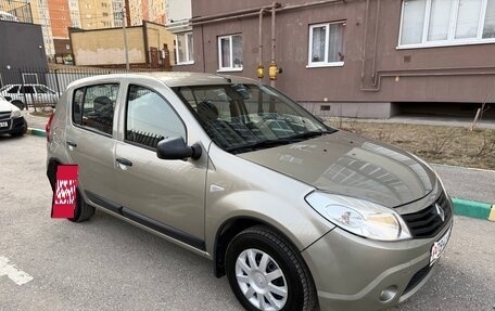 Renault Sandero I, 2011 год, 635 000 рублей, 2 фотография