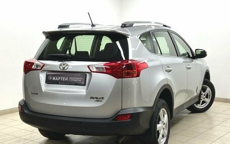 Toyota RAV4, 2015 год, 2 389 000 рублей, 4 фотография