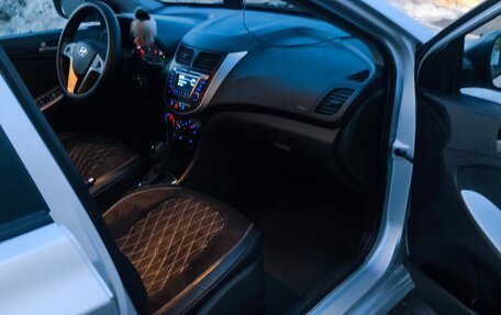 Hyundai Solaris II рестайлинг, 2015 год, 1 170 000 рублей, 8 фотография