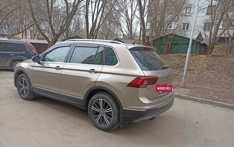 Volkswagen Tiguan II, 2017 год, 2 500 000 рублей, 3 фотография