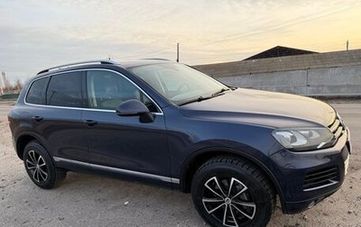 Volkswagen Touareg III, 2011 год, 2 300 000 рублей, 1 фотография