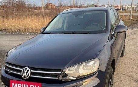 Volkswagen Touareg III, 2011 год, 2 300 000 рублей, 3 фотография