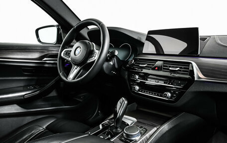 BMW 5 серия, 2018 год, 4 400 000 рублей, 9 фотография