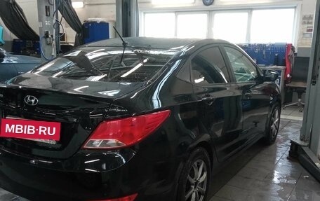 Hyundai Solaris II рестайлинг, 2016 год, 1 082 000 рублей, 3 фотография