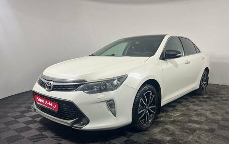 Toyota Camry, 2017 год, 2 850 000 рублей, 1 фотография