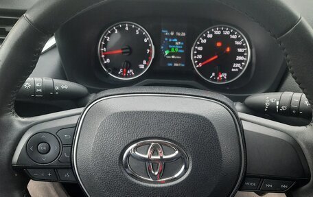 Toyota RAV4, 2021 год, 3 700 000 рублей, 13 фотография