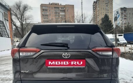 Toyota RAV4, 2021 год, 3 700 000 рублей, 4 фотография