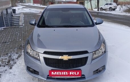 Chevrolet Cruze II, 2011 год, 740 000 рублей, 3 фотография