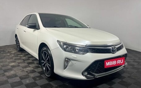 Toyota Camry, 2017 год, 2 850 000 рублей, 3 фотография