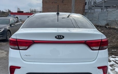 KIA Rio IV, 2018 год, 830 000 рублей, 5 фотография