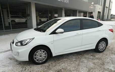 Hyundai Solaris II рестайлинг, 2012 год, 999 000 рублей, 8 фотография
