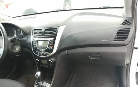 Hyundai Solaris II рестайлинг, 2012 год, 999 000 рублей, 13 фотография
