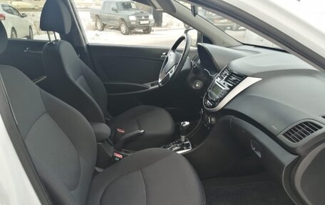 Hyundai Solaris II рестайлинг, 2012 год, 999 000 рублей, 10 фотография