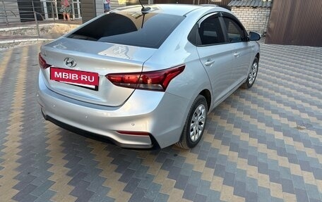 Hyundai Solaris II рестайлинг, 2017 год, 1 350 000 рублей, 12 фотография
