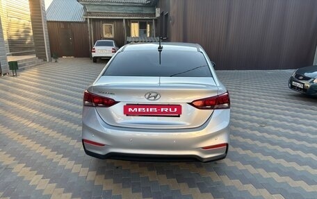 Hyundai Solaris II рестайлинг, 2017 год, 1 350 000 рублей, 10 фотография