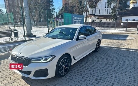 BMW 5 серия, 2021 год, 6 300 000 рублей, 2 фотография