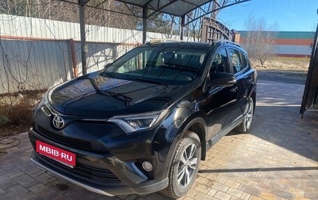 Toyota RAV4, 2018 год, 2 250 000 рублей, 1 фотография