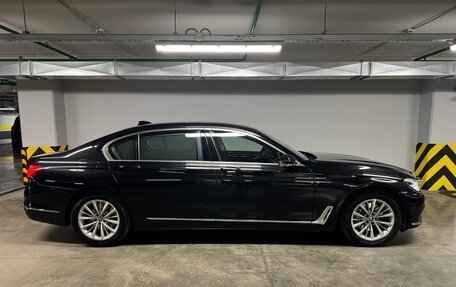 BMW 7 серия, 2018 год, 4 950 000 рублей, 2 фотография