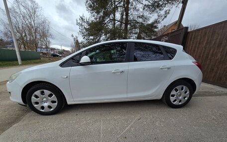 Opel Astra J, 2010 год, 570 000 рублей, 11 фотография