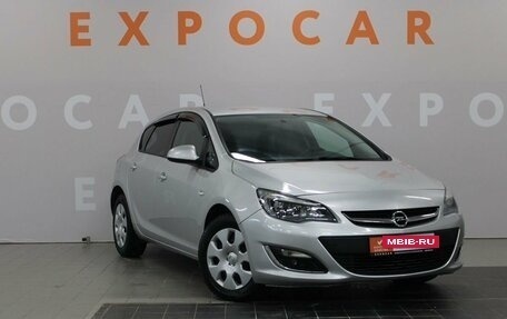 Opel Astra J, 2012 год, 797 000 рублей, 3 фотография