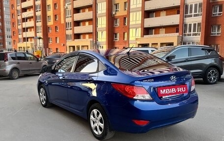 Hyundai Solaris II рестайлинг, 2011 год, 750 000 рублей, 3 фотография