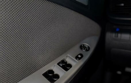 Hyundai Solaris II рестайлинг, 2011 год, 750 000 рублей, 20 фотография
