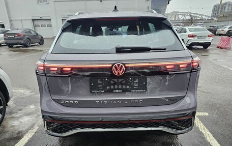 Volkswagen Tiguan, 2024 год, 5 935 000 рублей, 7 фотография